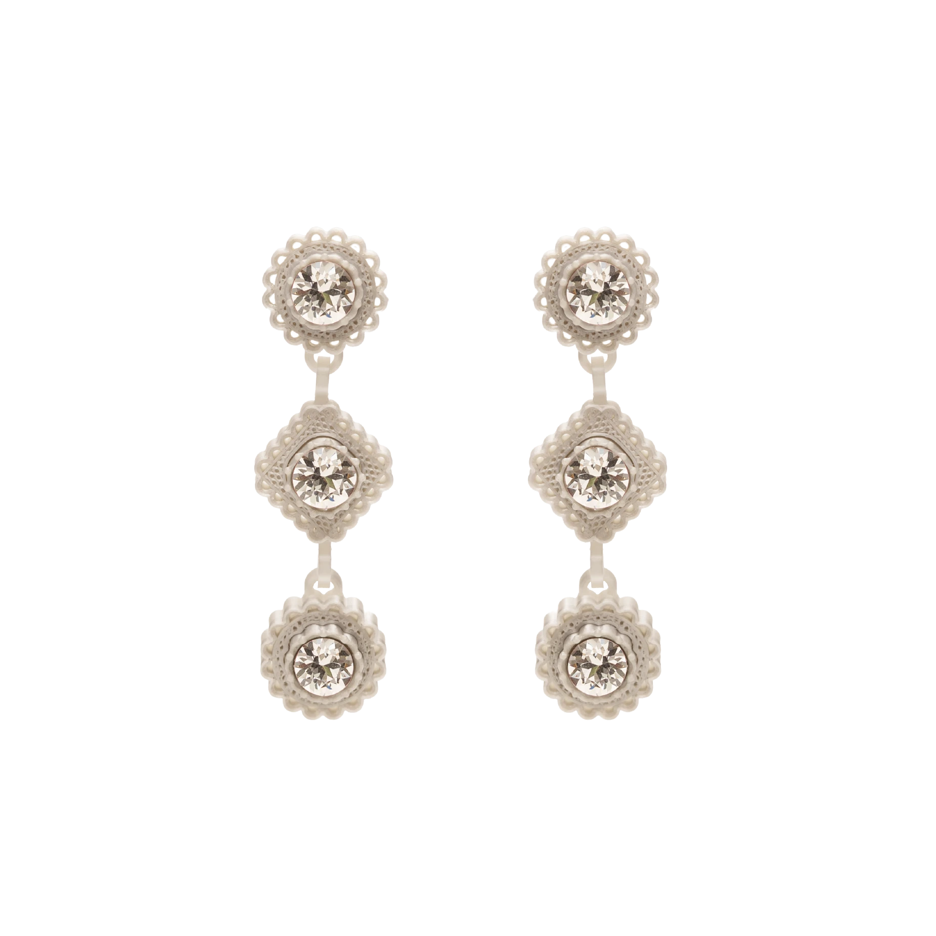ARETES TRIPLE LACE