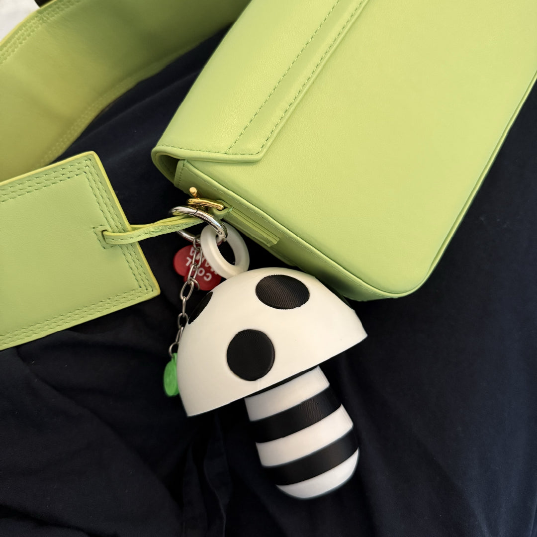 LIPSTICK CASE HONGO RAYAS NEGRO/BLANCO